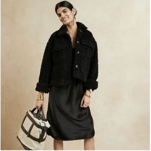 BANANA REPUBLIC COZY SHERPA TRUCKER JACKET SIZE MEDIUM NWT